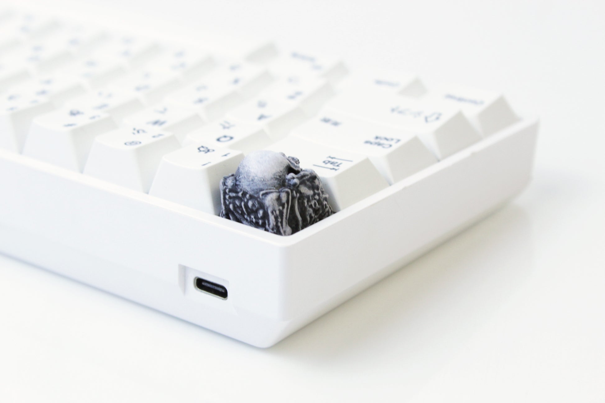 Skull and Bones | Spooky Halloween Artisan Keycap image 7