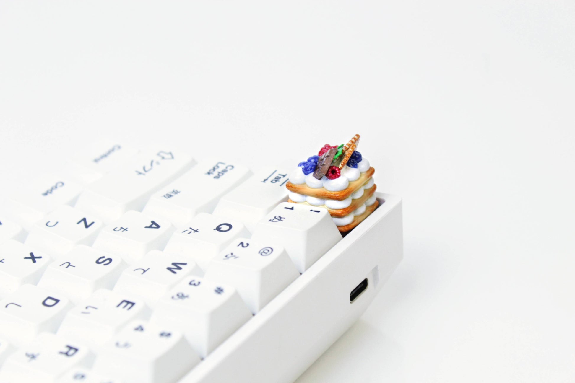 Berries and Cream | Dessert Cake Artisan Keycap image 4